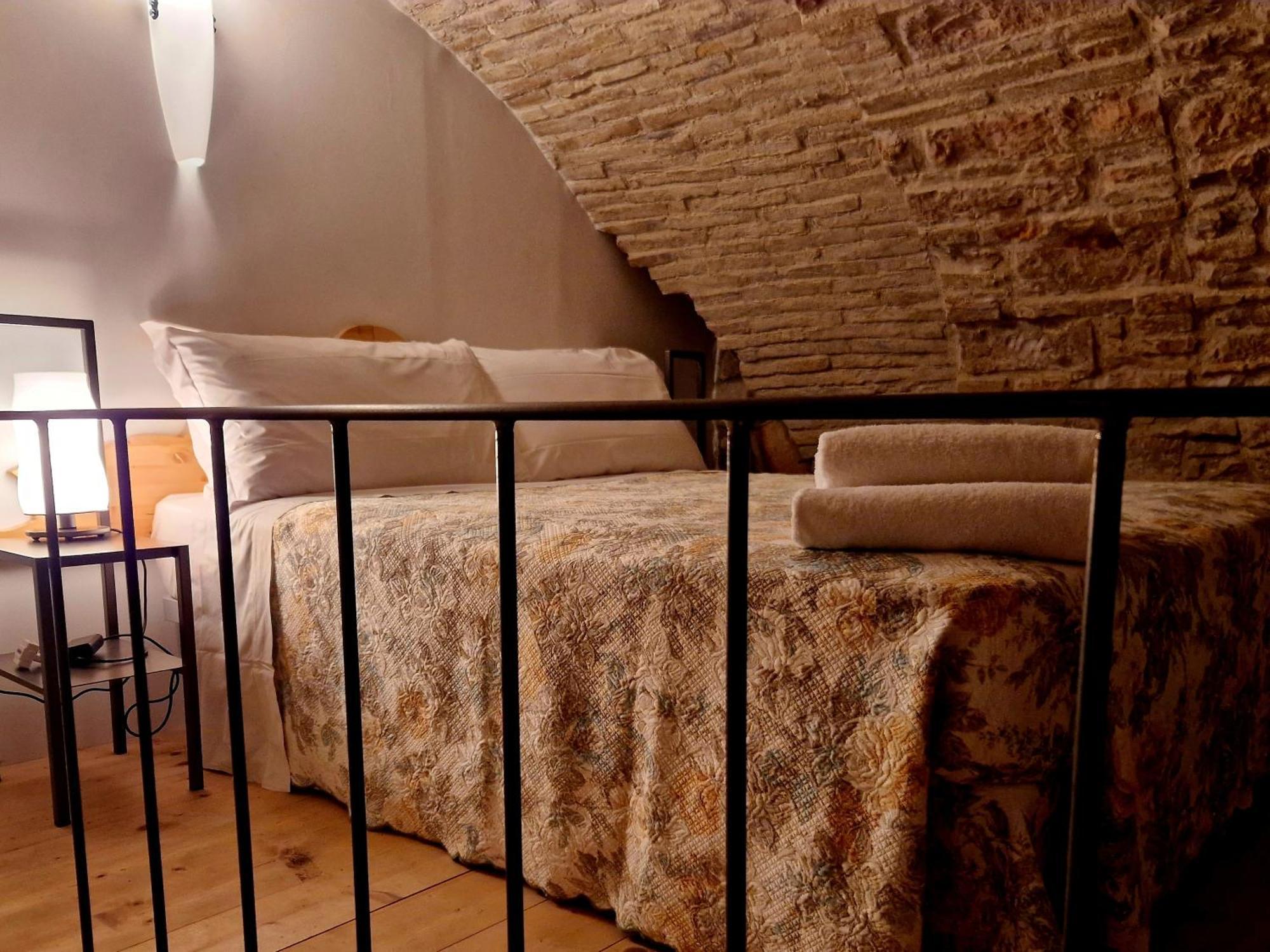 Brizi 5 Appartement Assisi Buitenkant foto