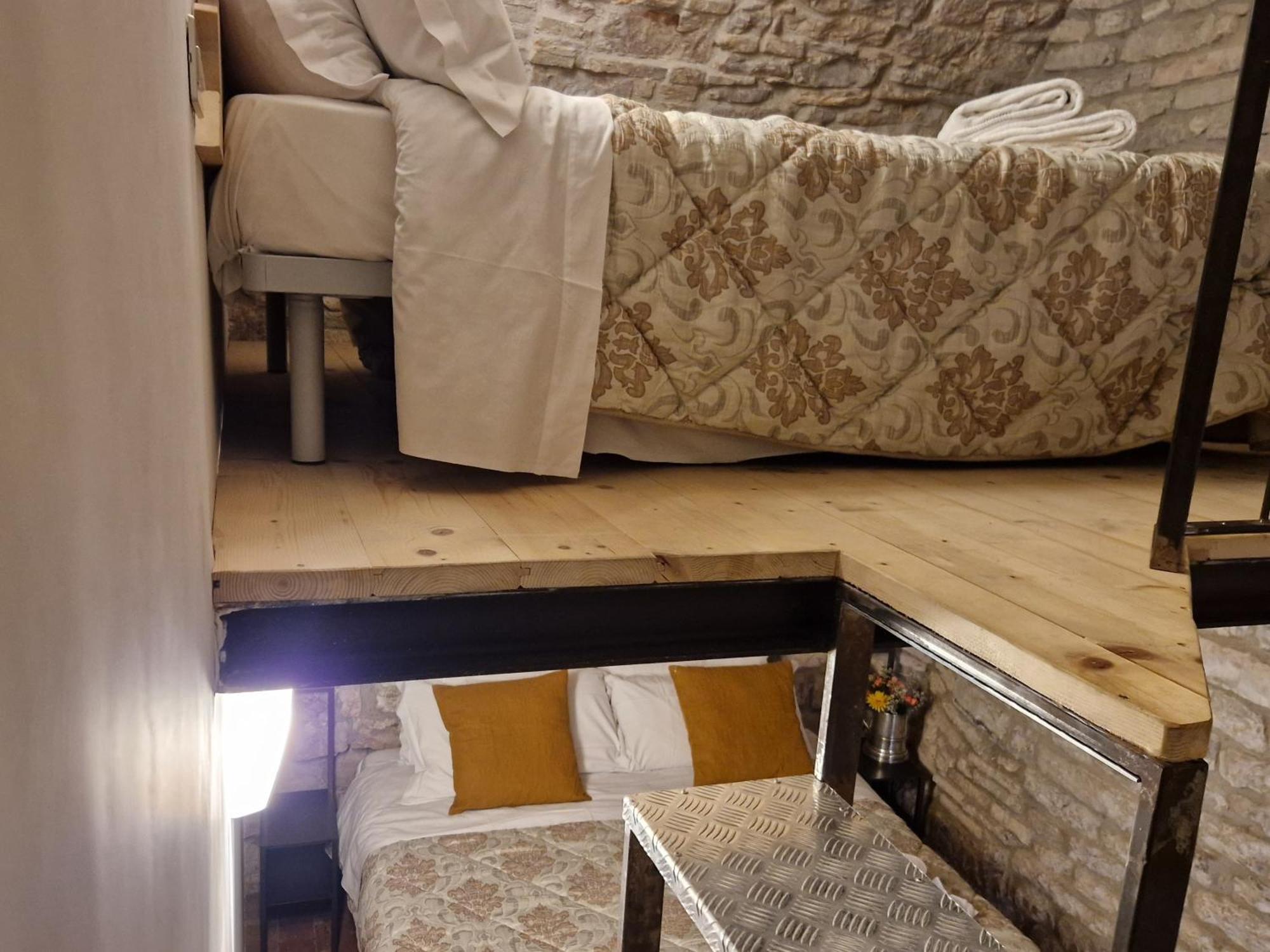 Brizi 5 Appartement Assisi Buitenkant foto