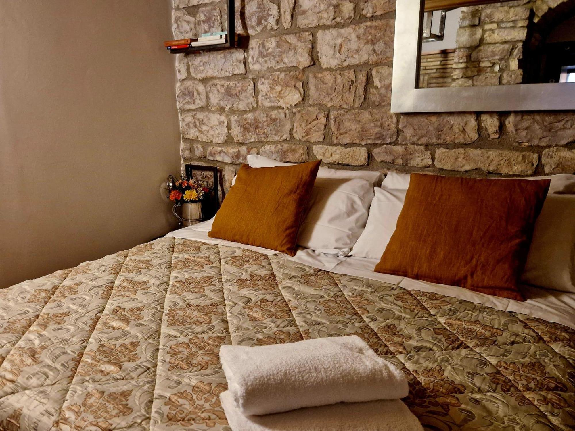 Brizi 5 Appartement Assisi Buitenkant foto