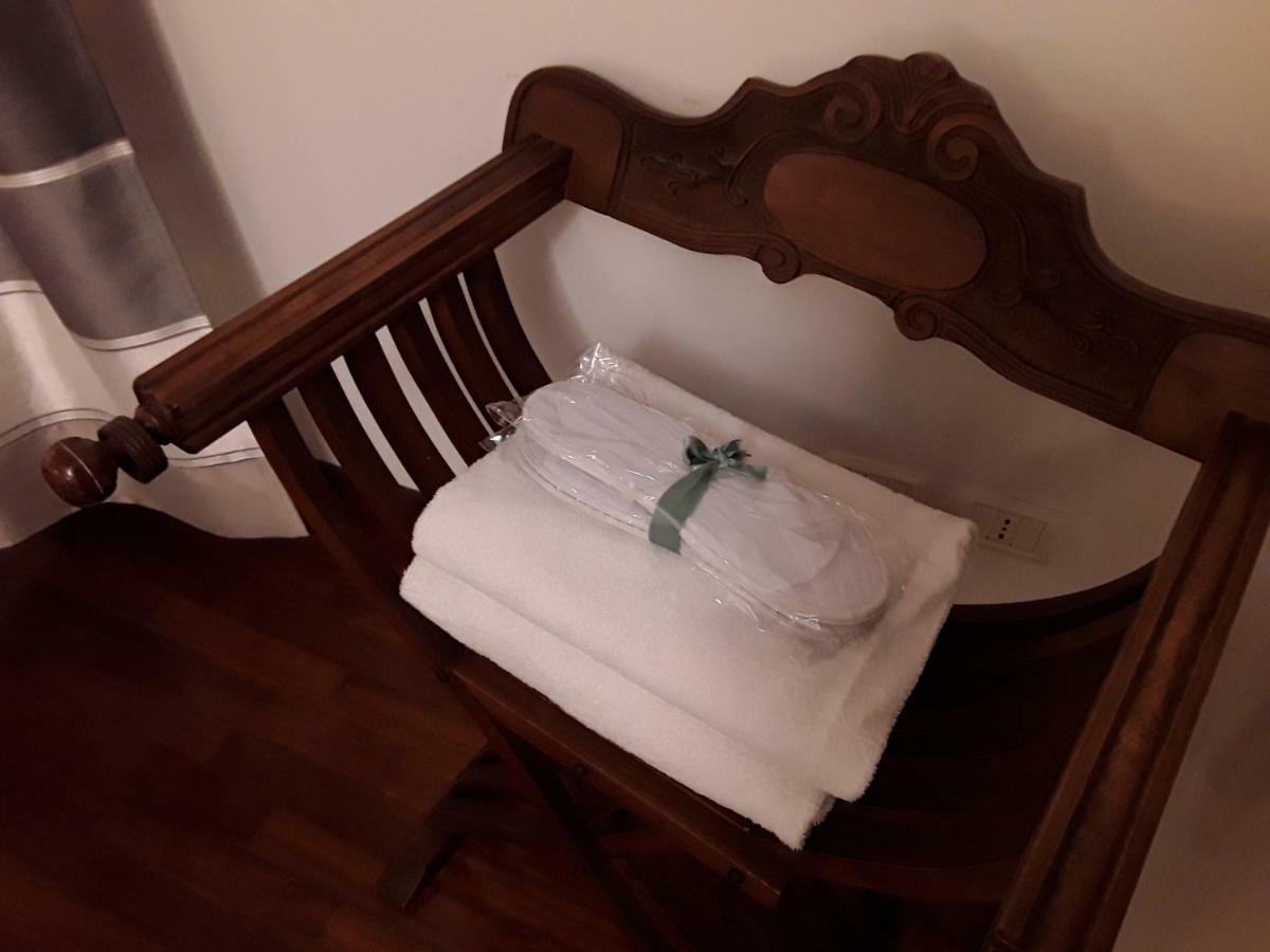 Brizi 5 Appartement Assisi Buitenkant foto